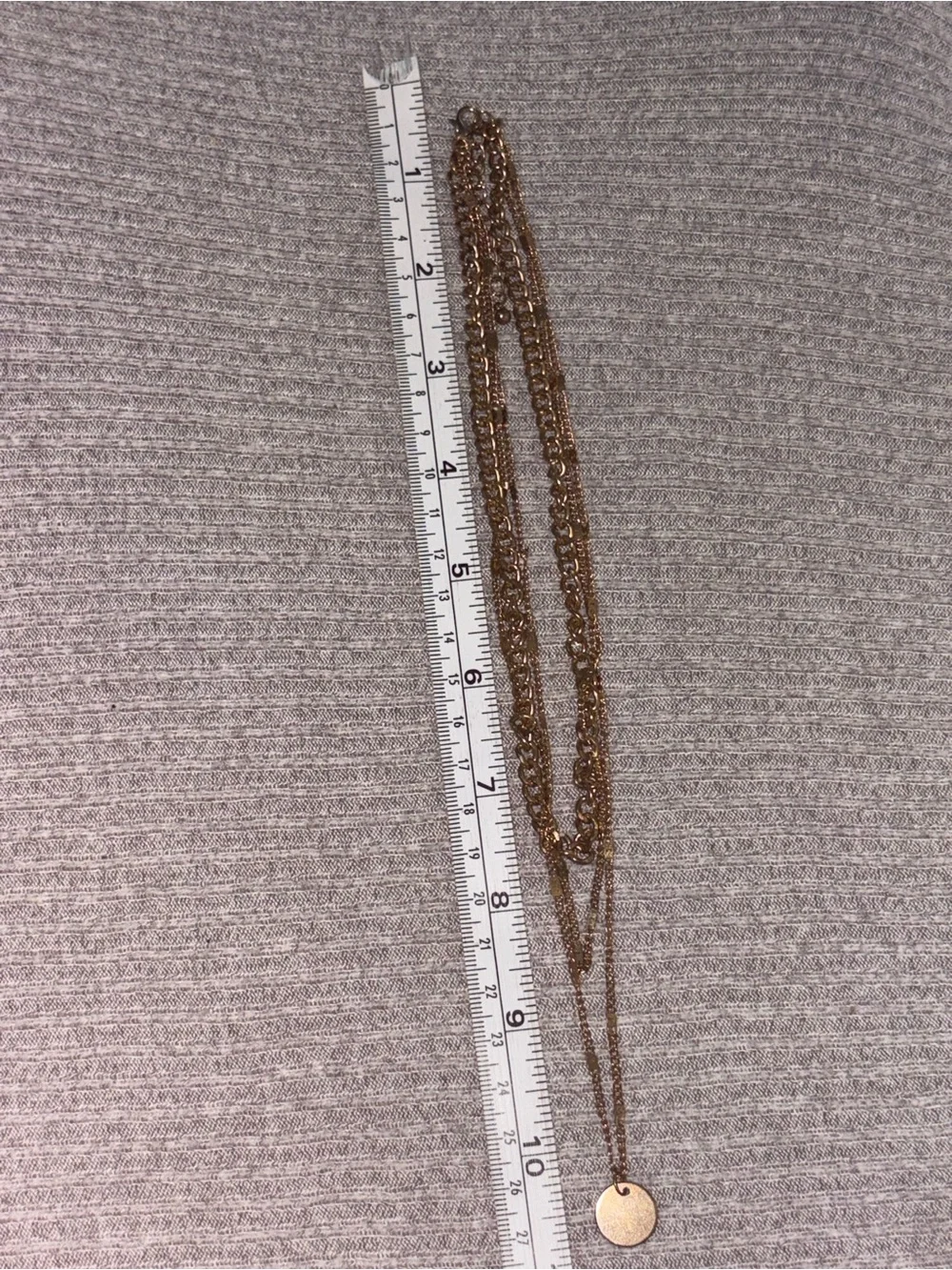 Vintage gold tone 3-stranded & layered adjustable chain necklace w dangly charm